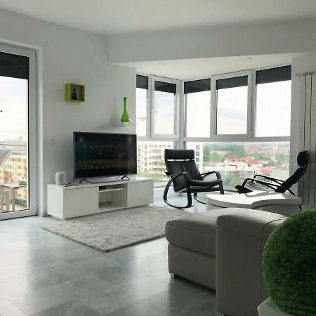 Luxury Westpark 2 Residence With Lake View Bükreş Dış mekan fotoğraf