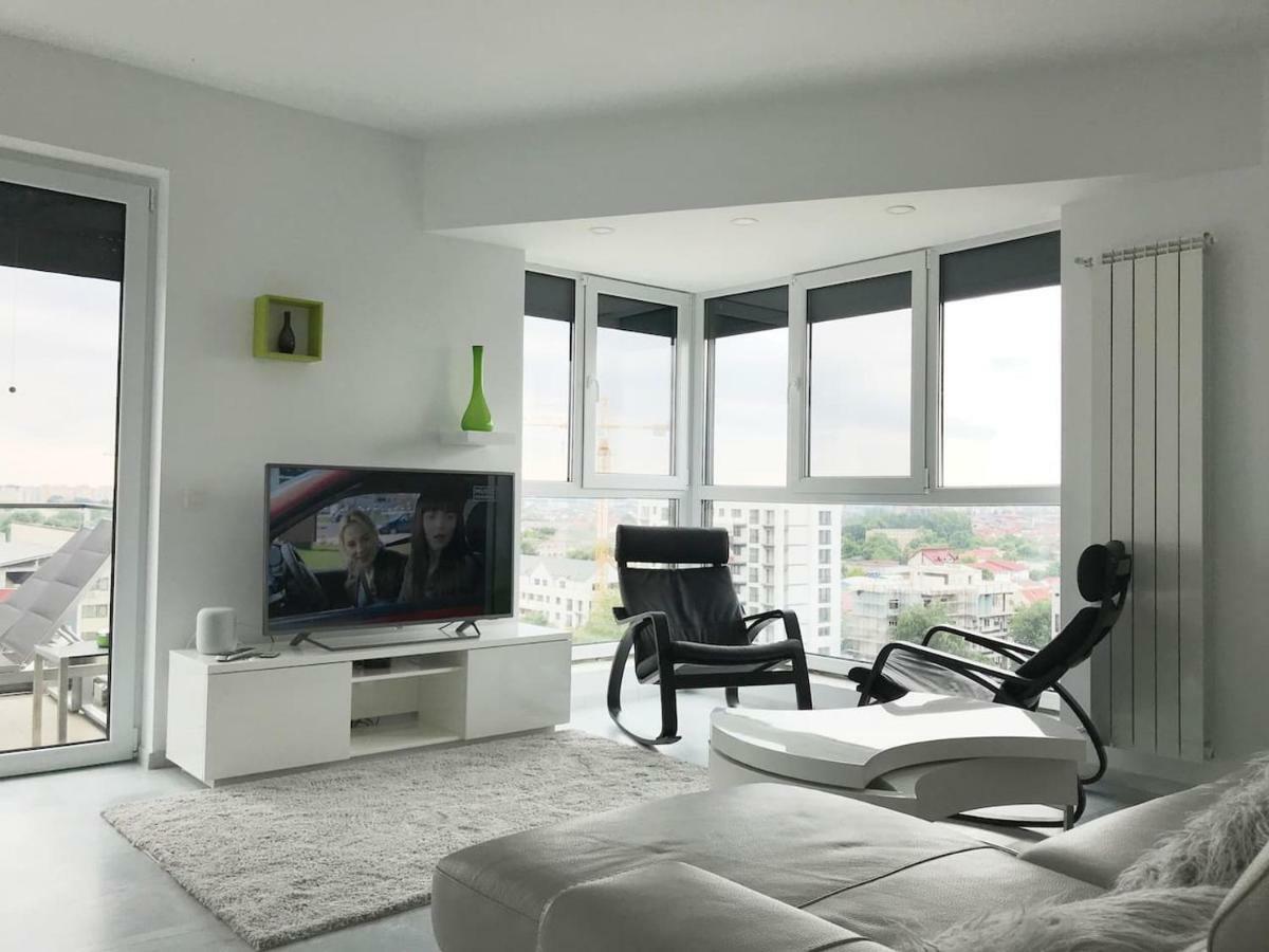 Luxury Westpark 2 Residence With Lake View Bükreş Dış mekan fotoğraf